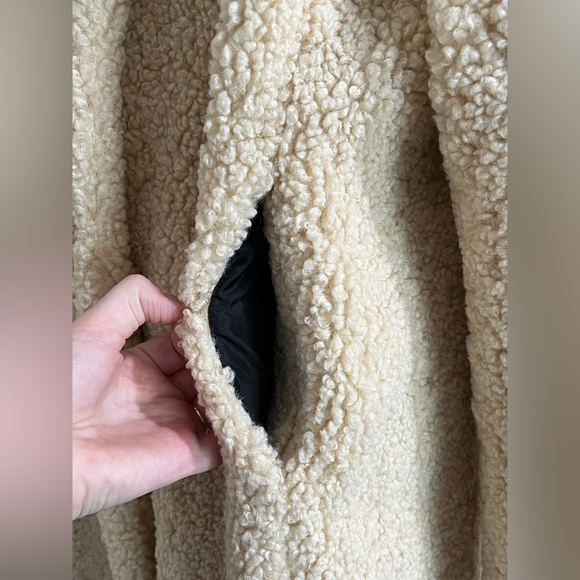 LIZ CLAIBORNE Teddy Coat Sherpa Faux Fur Cream Neutral Notch Collar Cozy Fall - Picture 4 of 11